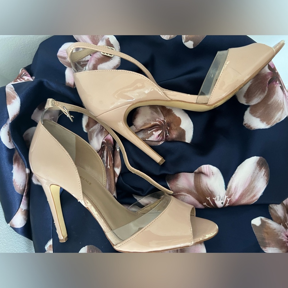 Saks Fifth Avenue Stilletto High Heels w/ Ankle Strap NUDE Beige Patent Leather